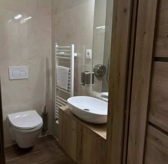 Aamiaismajoitus (B&B) Villa Potôň