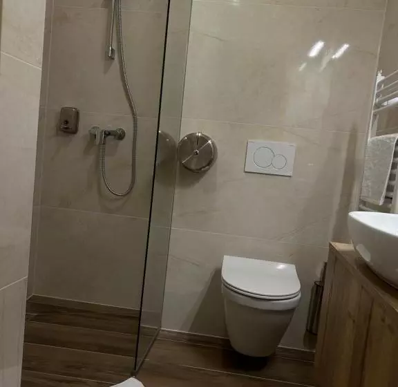 Aamiaismajoitus (B&B) Villa Potôň