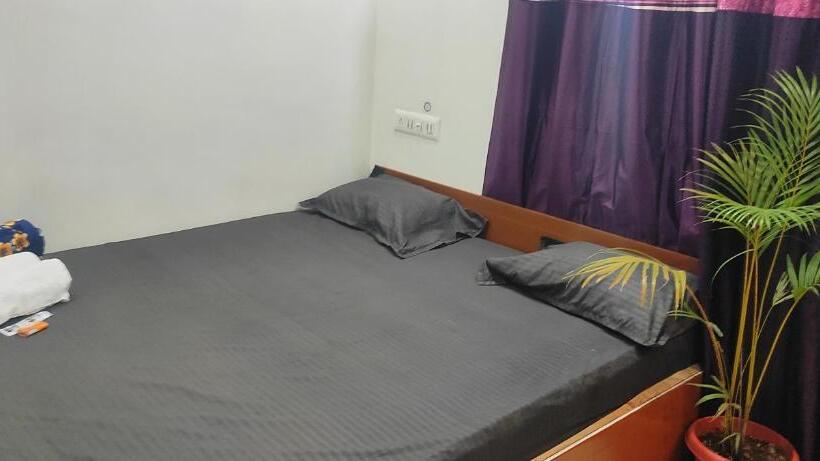 Отель Adh Amilia Residency