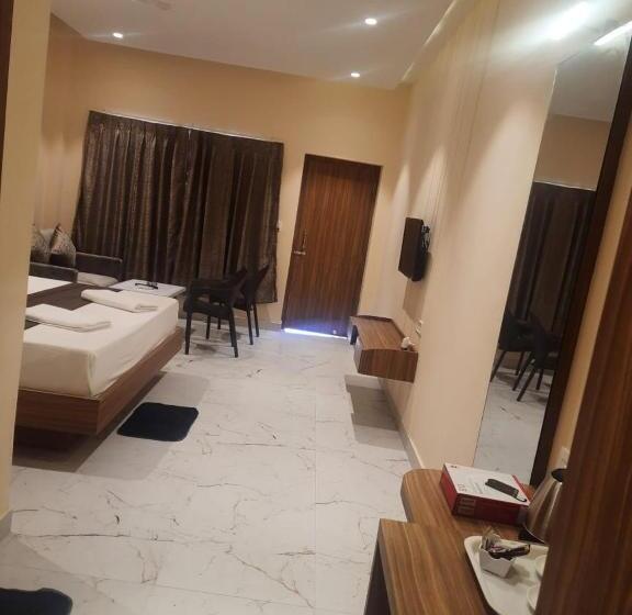 هتل Bengal Tourism Services