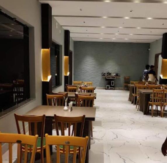 هتل Bengal Tourism Services