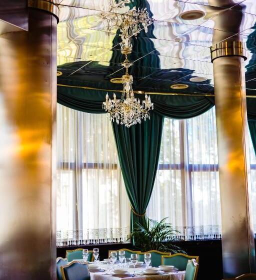 ホテル Complex Vața Băi