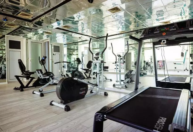 Hotelli Complex Vața Băi