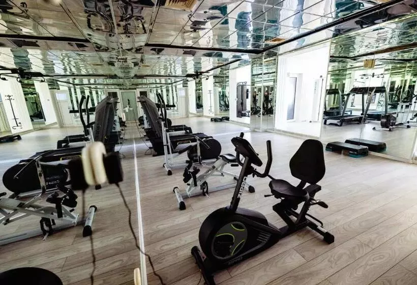 Hotelli Complex Vața Băi