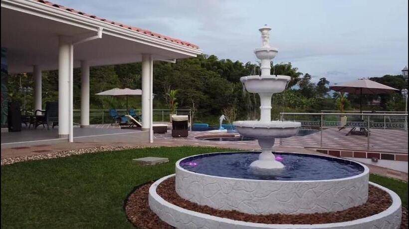 호텔 La Perla Finca