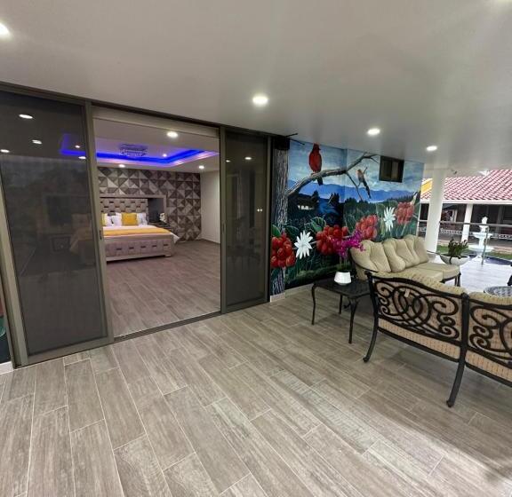 호텔 La Perla Finca