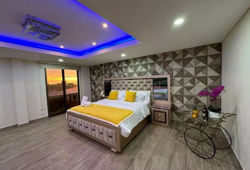 Hotelli La Perla Finca