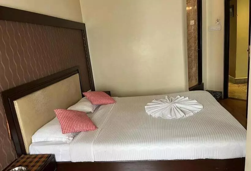 هتل La Serene Stay