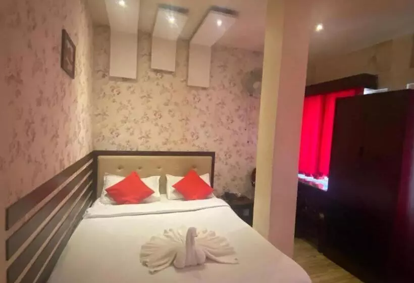 هتل La Serene Stay