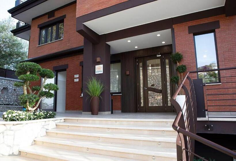 בית מלון כפרי Lual Bleisure