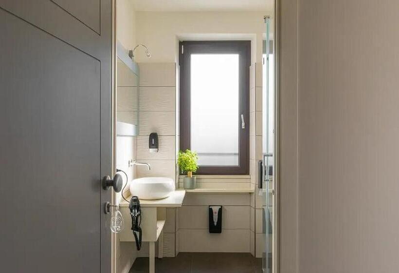 בית מלון כפרי Lual Bleisure