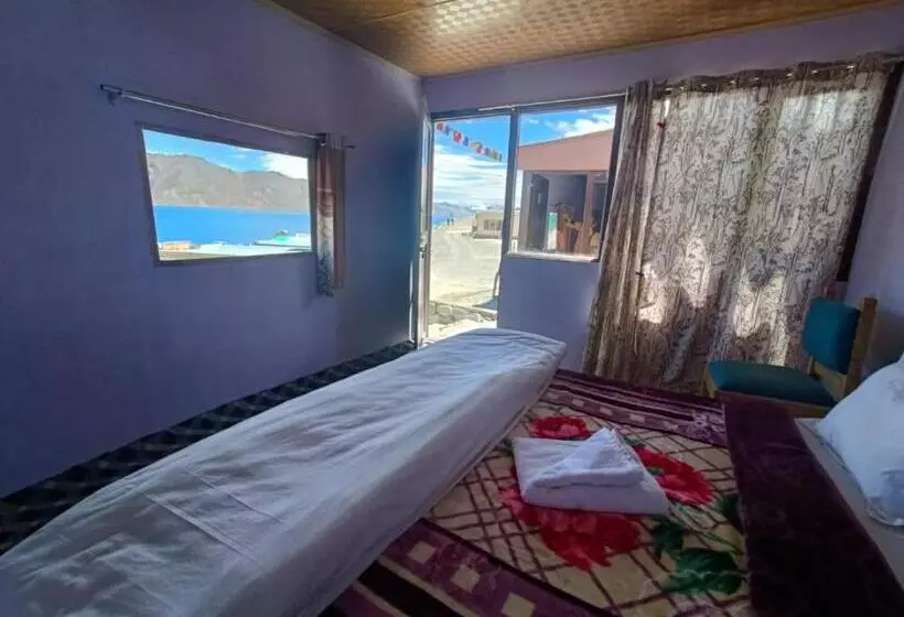 ホテル Native Retreat Cottage , Pangong Ladakh Ut