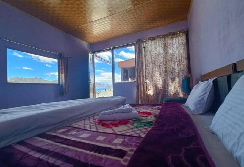 Hotelli Native Retreat Cottage , Pangong Ladakh Ut