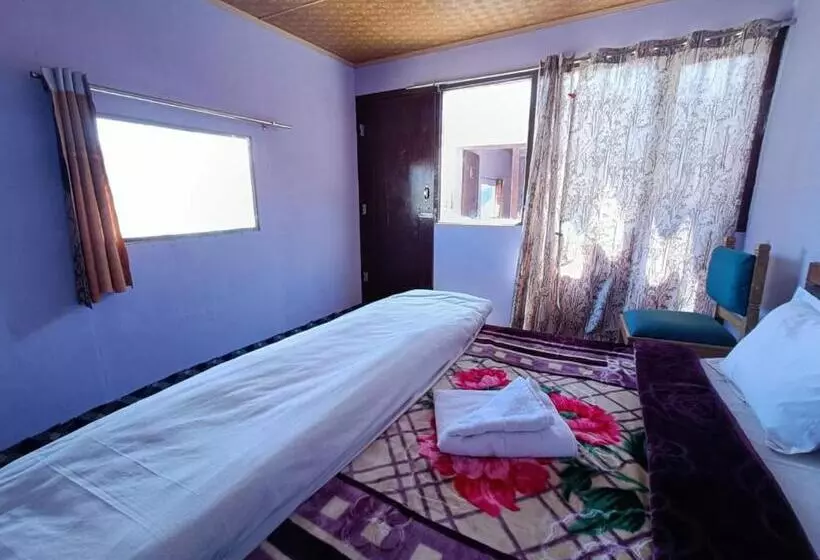 ホテル Native Retreat Cottage , Pangong Ladakh Ut