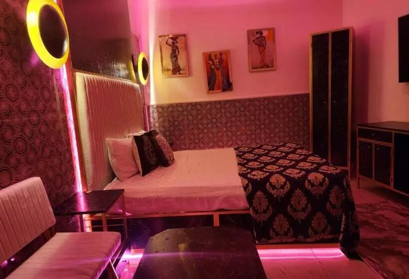 ホテル Ottoman Suit Apartment &