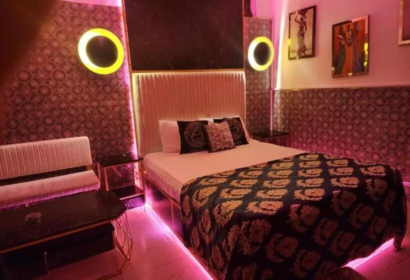 ホテル Ottoman Suit Apartment &
