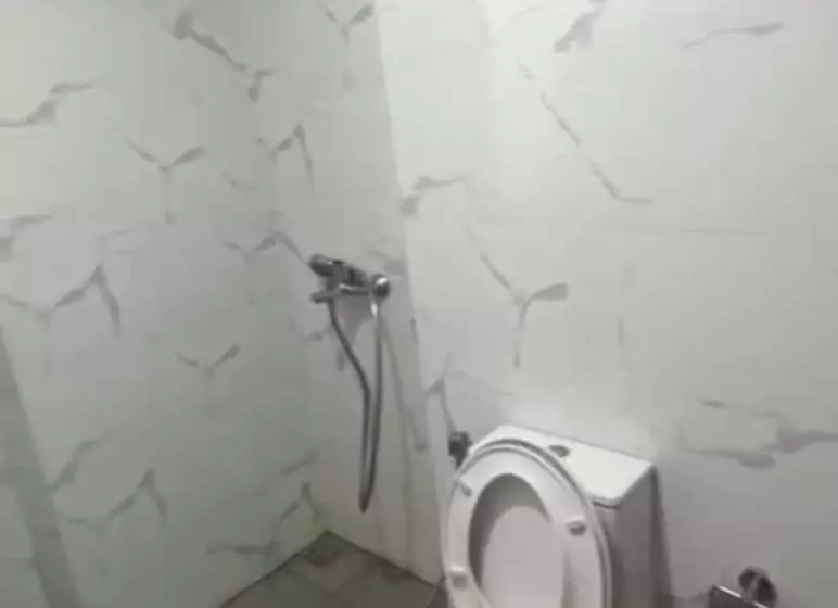 Hotelli Oyo Life 93164 Pacific Alam Sutra