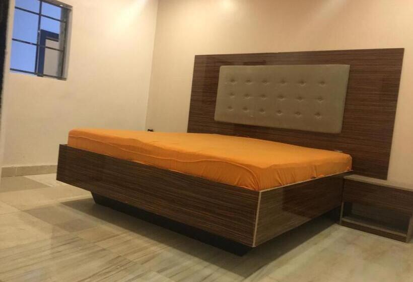 هتل Txv Entertainment