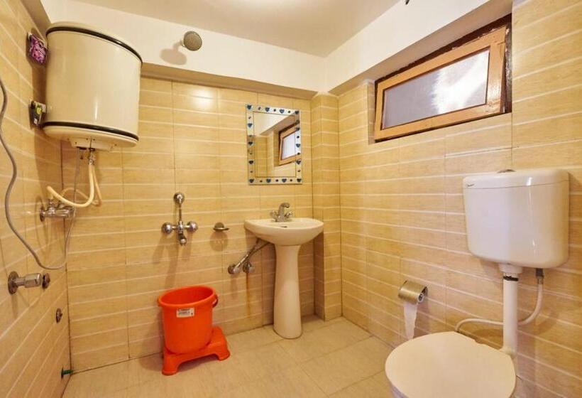 בית מלון כפרי White Villa By Hameed