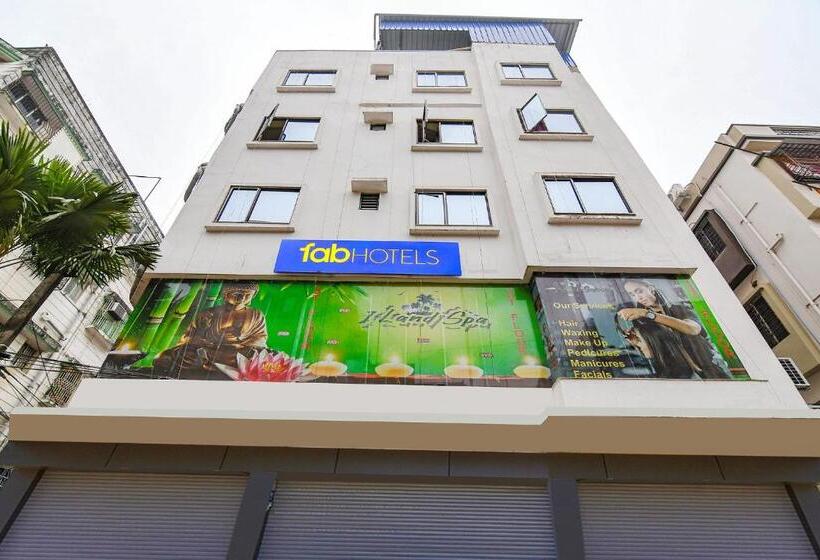 Fabhotel Divine Chariot