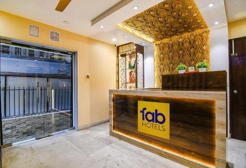 Fabhotel Divine Chariot