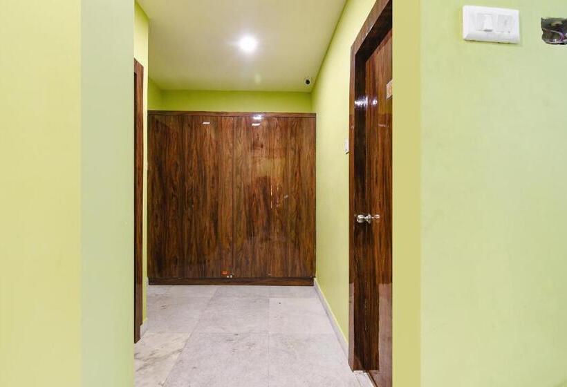 Fabhotel Divine Chariot