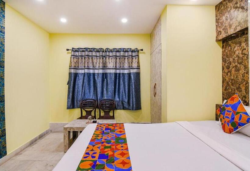 Fabhotel Divine Chariot