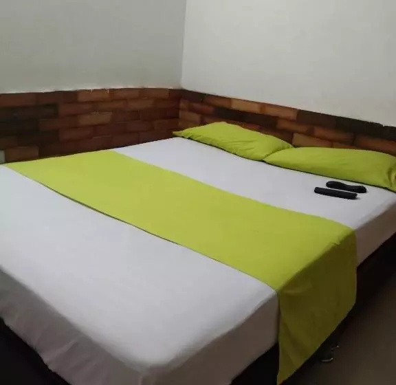 ペンション Hostal