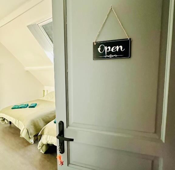 펜션 Chambres D’hôtes Autonomes Le Domaine Neuf Morlac