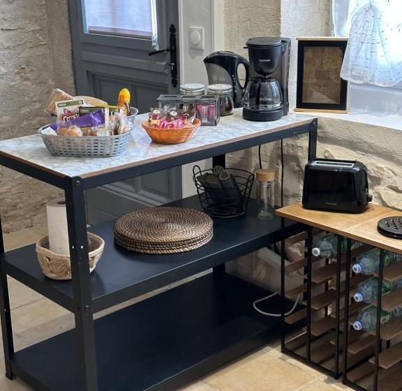 펜션 Chambres D’hôtes Autonomes Le Domaine Neuf Morlac