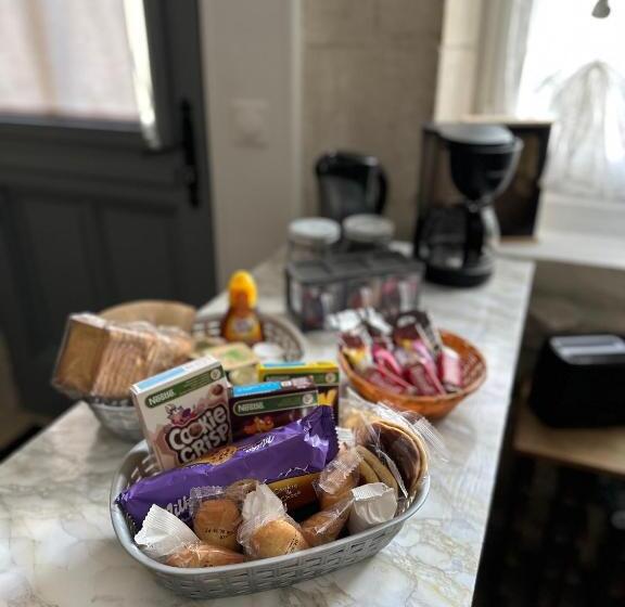 펜션 Chambres D’hôtes Autonomes Le Domaine Neuf Morlac