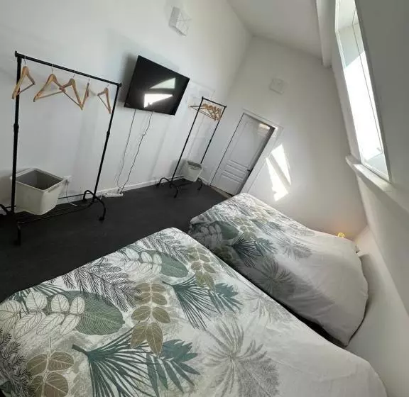 ペンション Chambres D’hôtes Autonomes Le Domaine Neuf Morlac