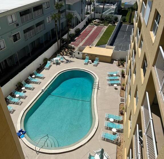 Ponce De Leon Towers