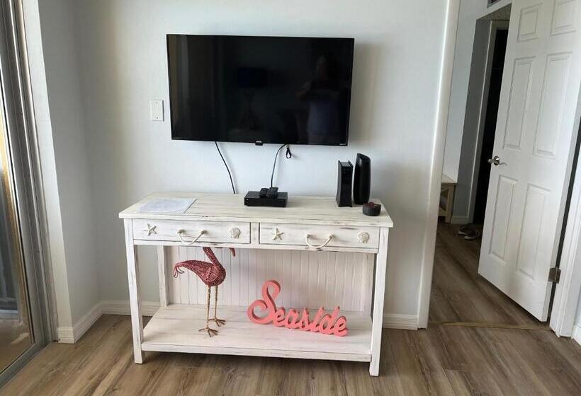 Ponce De Leon Towers