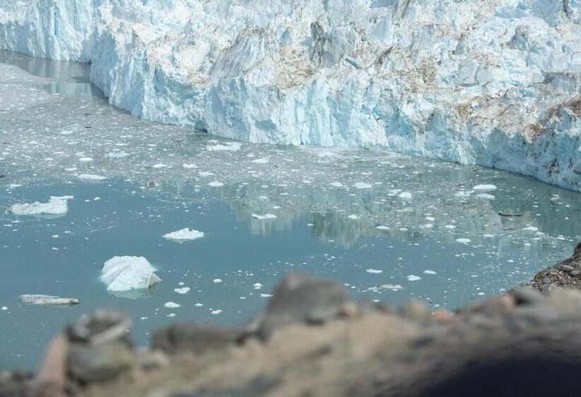 استراحتگاه Glacier Lodge Eqi