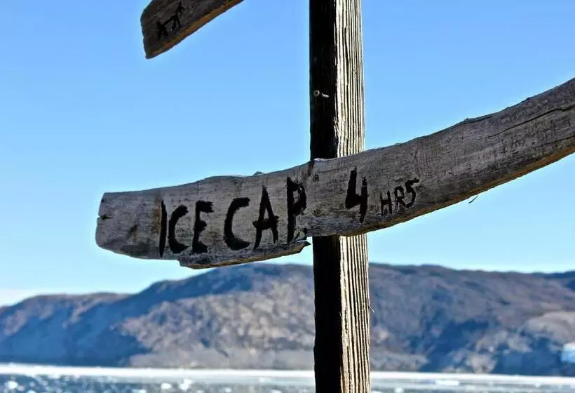 استراحتگاه Glacier Lodge Eqi