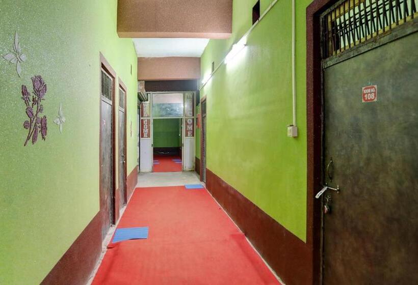 Spot On Hotel Small Town