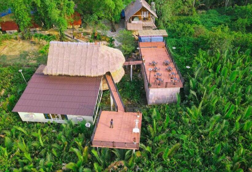 V Relaxing Resort  កំពត