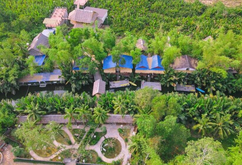 V Relaxing Resort  កំពត