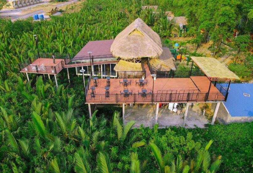 V Relaxing Resort  កំពត