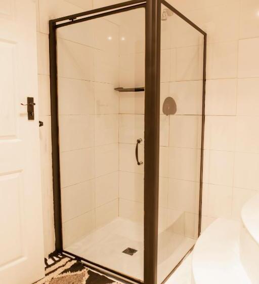 مبيت وإفطار Sapphire Guesthouse