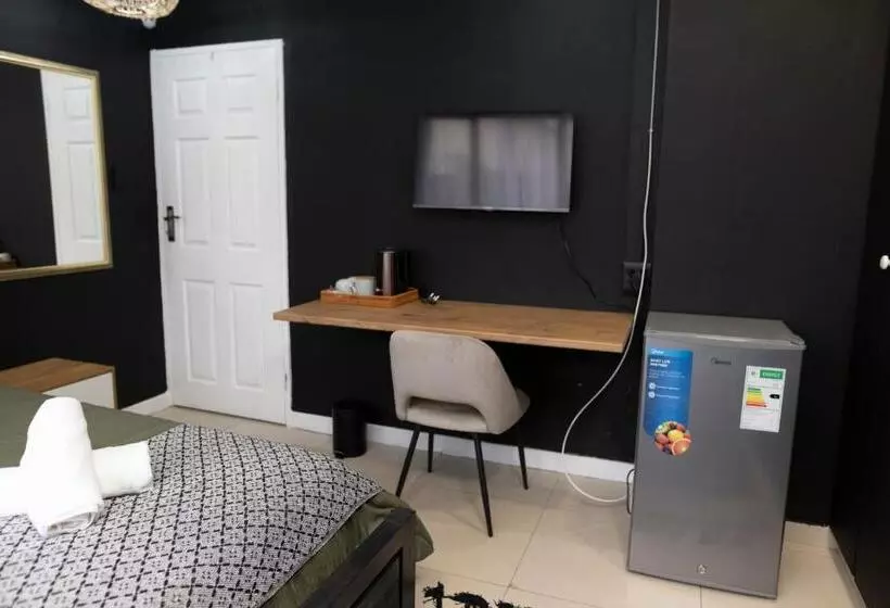 ベッドアンドブレックファースト Sapphire Guesthouse