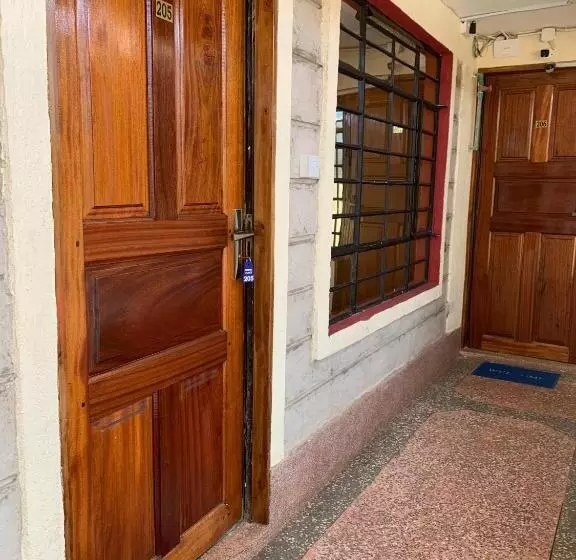 Derby Place Hotel And Lounge