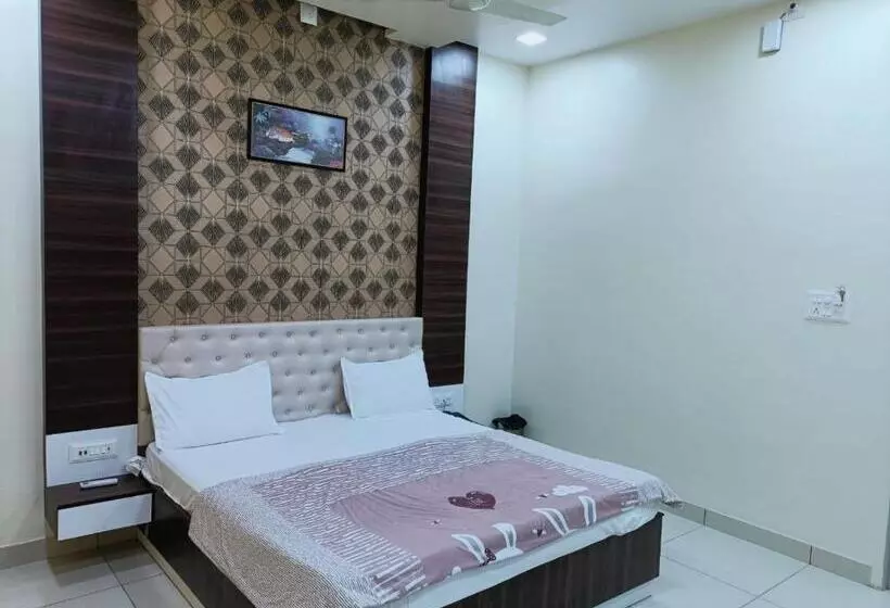 Elysian Hotel And Resort