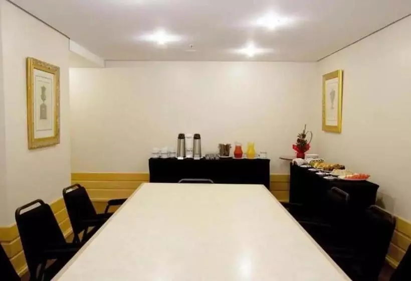 Flat Luxo Premium   Londrina Flat Hotel   43m² #garagemgrátis