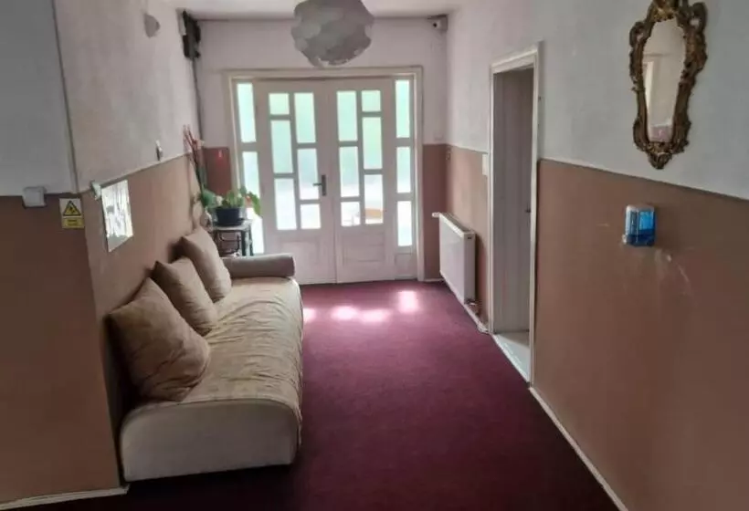 Flava Hostel