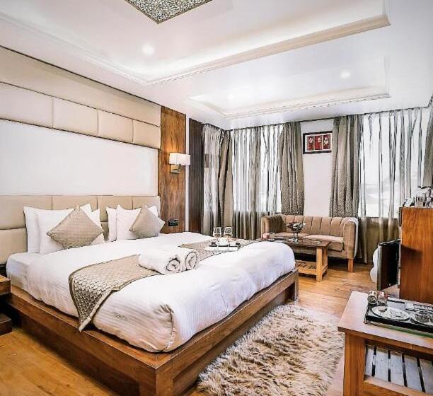 בית מלון כפרי Adlife Luxury