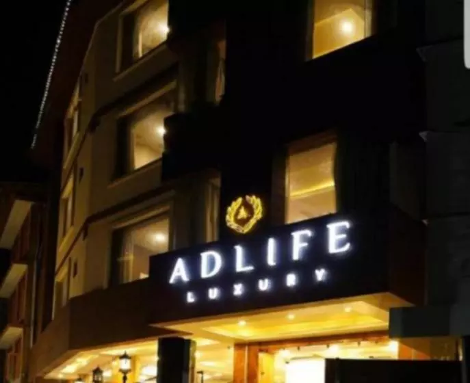 ホテル Adlife Luxury