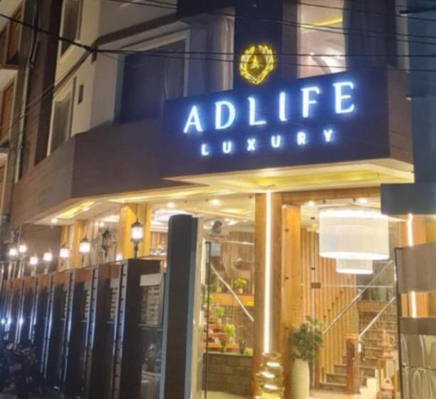 בית מלון כפרי Adlife Luxury