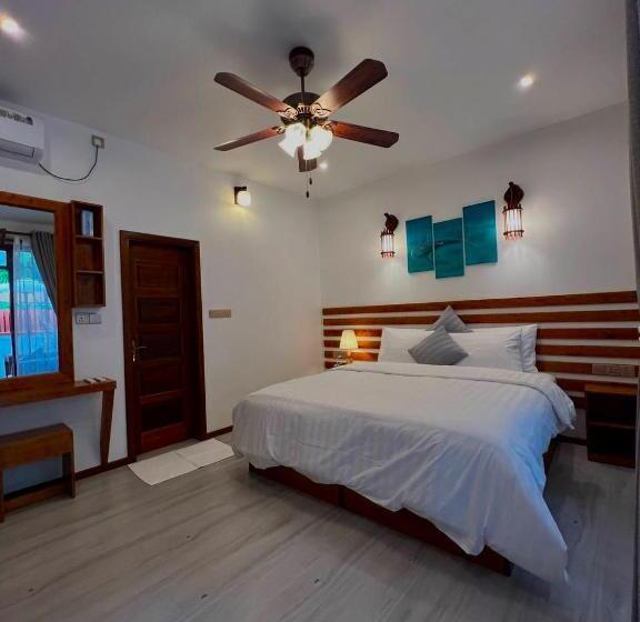 هتل Dhonfalhu Dhigurah